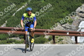 Photo #2381137 | 24-07-2022 10:14 | Passo Dello Stelvio - Waterfall curve BICYCLES