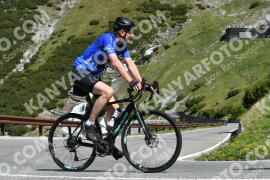 Foto #2145944 | 18-06-2022 10:23 | Passo Dello Stelvio - Waterfall Kehre BICYCLES