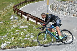 Photo #2411684 | 26-07-2022 13:21 | Passo Dello Stelvio - Waterfall curve BICYCLES