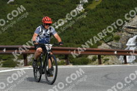 Fotó #2680620 | 17-08-2022 10:00 | Passo Dello Stelvio - Vízesés kanyar Bicajosok