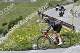 Fotó #3561269 | 23-07-2023 14:08 | Passo Dello Stelvio - Vízesés kanyar Bicajosok