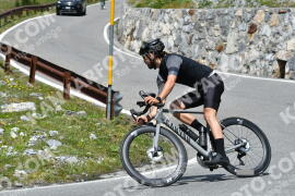 Photo #2401204 | 25-07-2022 13:22 | Passo Dello Stelvio - Waterfall curve BICYCLES
