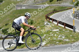 Photo #2370318 | 22-07-2022 12:19 | Passo Dello Stelvio - Waterfall curve BICYCLES