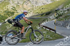 Photo #2363261 | 21-07-2022 10:23 | Passo Dello Stelvio - Waterfall curve BICYCLES