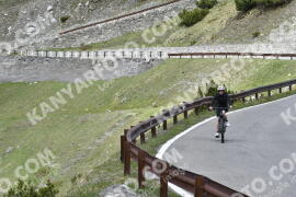 Foto #2077213 | 01-06-2022 12:42 | Passo Dello Stelvio - Curva di cascata BICICLETTA
