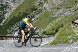 Photo #2355354 | 19-07-2022 12:05 | Passo Dello Stelvio - Waterfall curve BICYCLES