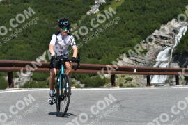 Photo #2398848 | 25-07-2022 10:55 | Passo Dello Stelvio - Waterfall curve BICYCLES