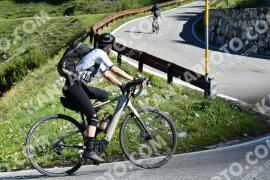 Photo #2183386 | 25-06-2022 09:20 | Passo Dello Stelvio - Waterfall curve BICYCLES