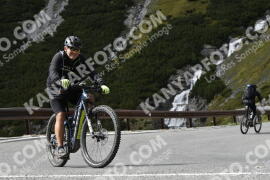 Photo #2854954 | 11-09-2022 14:59 | Passo Dello Stelvio - Waterfall curve BICYCLES
