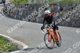 Photo #2173175 | 21-06-2022 10:09 | Passo Dello Stelvio - Waterfall curve BICYCLES
