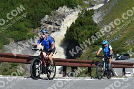 Photo #3911564 | 16-08-2023 10:09 | Passo Dello Stelvio - Waterfall curve BICYCLES