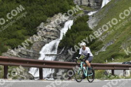 Photo #3589322 | 27-07-2023 10:36 | Passo Dello Stelvio - Waterfall curve BICYCLES