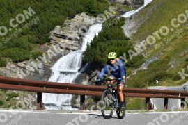 Foto #4113992 | 01-09-2023 10:35 | Passo Dello Stelvio - Waterfall Kehre BICYCLES