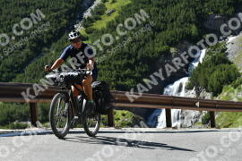 Photo #2298274 | 13-07-2022 16:29 | Passo Dello Stelvio - Waterfall curve BICYCLES