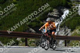 Foto #3969704 | 19-08-2023 14:27 | Passo Dello Stelvio - Waterfall Kehre BICYCLES