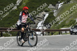 Fotó #3517692 | 17-07-2023 11:27 | Passo Dello Stelvio - Vízesés kanyar Bicajosok