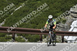 Photo #3546940 | 22-07-2023 11:30 | Passo Dello Stelvio - Waterfall curve BICYCLES