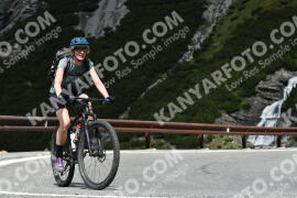 Photo #2179061 | 24-06-2022 11:05 | Passo Dello Stelvio - Waterfall curve BICYCLES