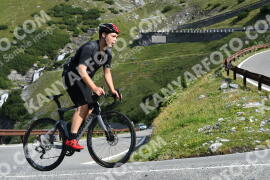Photo #2380298 | 24-07-2022 09:42 | Passo Dello Stelvio - Waterfall curve BICYCLES
