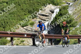 Photo #2412088 | 26-07-2022 09:46 | Passo Dello Stelvio - Waterfall curve BICYCLES