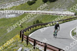 Fotó #3319598 | 02-07-2023 16:00 | Passo Dello Stelvio - Vízesés kanyar Bicajosok