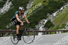 Photo #2410675 | 26-07-2022 12:03 | Passo Dello Stelvio - Waterfall curve BICYCLES