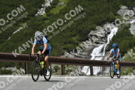Photo #3520146 | 17-07-2023 13:03 | Passo Dello Stelvio - Waterfall curve BICYCLES