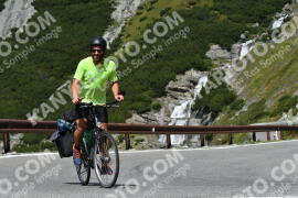 Fotó #2579529 | 10-08-2022 11:47 | Passo Dello Stelvio - Vízesés kanyar Bicajosok