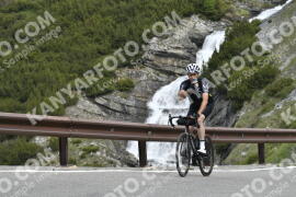 Photo #3123517 | 17-06-2023 09:57 | Passo Dello Stelvio - Waterfall curve BICYCLES