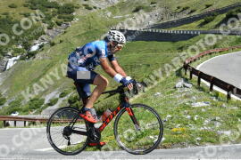 Photo #2168341 | 20-06-2022 09:49 | Passo Dello Stelvio - Waterfall curve BICYCLES