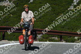 Fotó #4157888 | 04-09-2023 10:52 | Passo Dello Stelvio - Vízesés kanyar Bicajosok