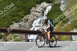 Photo #4291624 | 19-09-2023 11:56 | Passo Dello Stelvio - Waterfall curve BICYCLES