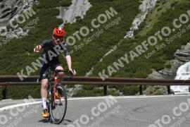 Photo #3103547 | 15-06-2023 10:50 | Passo Dello Stelvio - Waterfall curve BICYCLES