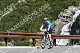 Photo #2168378 | 20-06-2022 09:54 | Passo Dello Stelvio - Waterfall curve BICYCLES