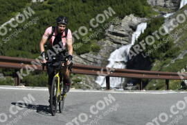 Fotó #3603499 | 28-07-2023 09:59 | Passo Dello Stelvio - Vízesés kanyar Bicajosok
