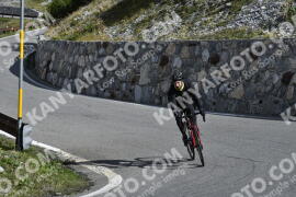 Fotó #2796753 | 02-09-2022 10:08 | Passo Dello Stelvio - Vízesés kanyar Bicajosok