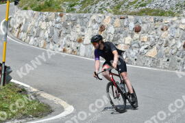 Photo #2401841 | 25-07-2022 14:11 | Passo Dello Stelvio - Waterfall curve BICYCLES