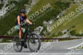 Photo #4053568 | 24-08-2023 11:57 | Passo Dello Stelvio - Waterfall curve BICYCLES