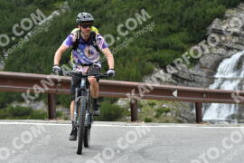 Photo #2411855 | 26-07-2022 14:08 | Passo Dello Stelvio - Waterfall curve BICYCLES
