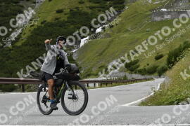 Fotó #3726737 | 05-08-2023 11:41 | Passo Dello Stelvio - Vízesés kanyar Bicajosok