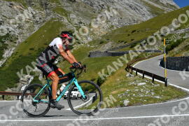Photo #4026651 | 22-08-2023 10:45 | Passo Dello Stelvio - Waterfall curve BICYCLES