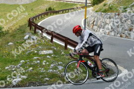Fotó #2401414 | 25-07-2022 13:26 | Passo Dello Stelvio - Vízesés kanyar Bicajosok