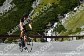 Fotó #2701624 | 21-08-2022 15:05 | Passo Dello Stelvio - Vízesés kanyar Bicajosok