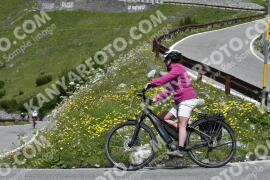 Fotó #3542445 | 20-07-2023 12:44 | Passo Dello Stelvio - Vízesés kanyar Bicajosok