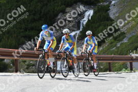 Photo #2489310 | 02-08-2022 15:01 | Passo Dello Stelvio - Waterfall curve BICYCLES