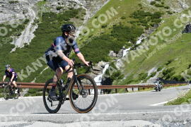 Photo #2242384 | 06-07-2022 10:15 | Passo Dello Stelvio - Waterfall curve BICYCLES