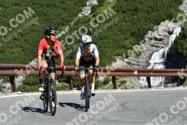 Photo #2317398 | 16-07-2022 10:01 | Passo Dello Stelvio - Waterfall curve BICYCLES