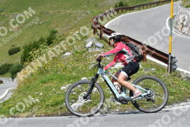 Photo #2401399 | 25-07-2022 13:24 | Passo Dello Stelvio - Waterfall curve BICYCLES