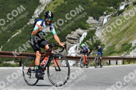 Photo #2352924 | 19-07-2022 11:24 | Passo Dello Stelvio - Waterfall curve BICYCLES