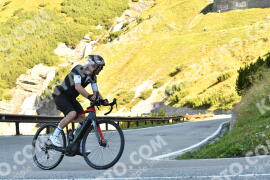 Photo #2666096 | 16-08-2022 09:39 | Passo Dello Stelvio - Waterfall curve BICYCLES